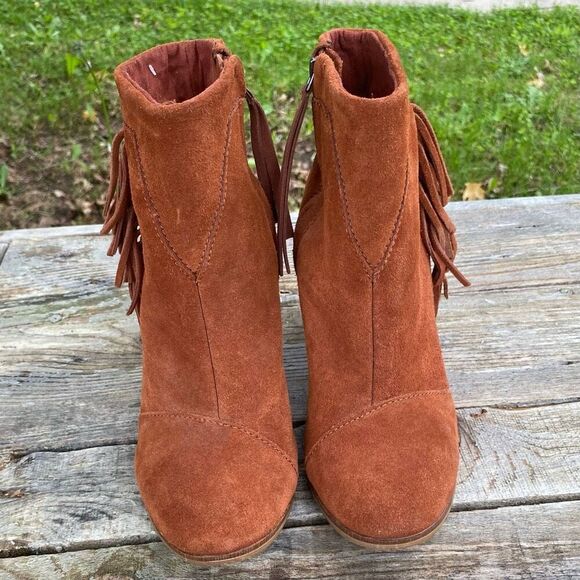 Toms Fringed Ankle Boot Rust Suede Boho Western Festival Booties Wm’s Sz 8 - Picture 2 of 7